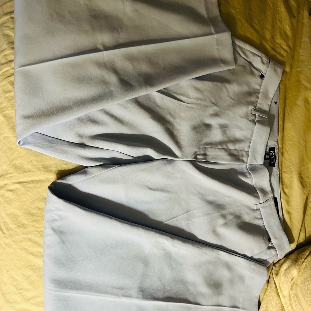 Brand new w/o a tag never use Jones New York pants.